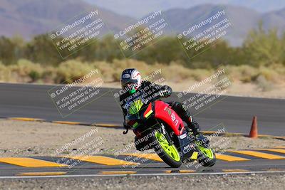 media/Oct-08-2022-SoCal Trackdays (Sat) [[1fc3beec89]]/Turn 10 (945am)/